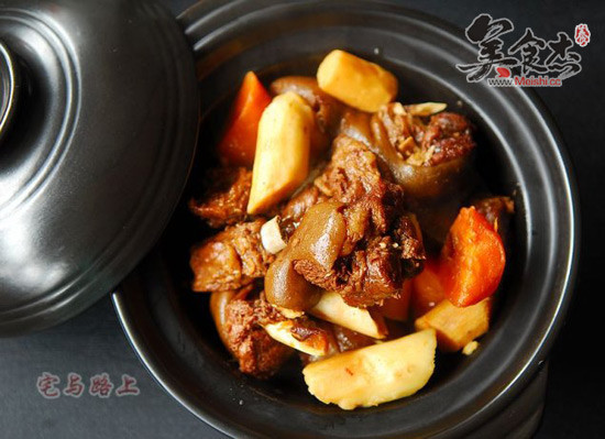 Braised Lamb with Yam on Iron Stick recipe