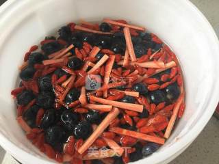 Blueberry, Wolfberry and Carrot Eye Protection Enzyme recipe