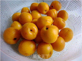 Homemade "red Apricot Jam", A Sweet and Sour Appetizer recipe