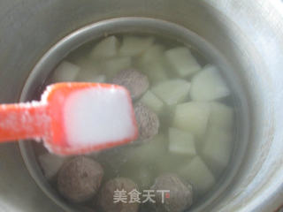 Pee Meatballs and Radish Soup recipe