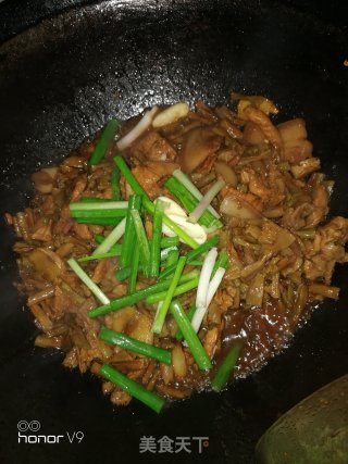 Fried Beans with Pork Slices recipe