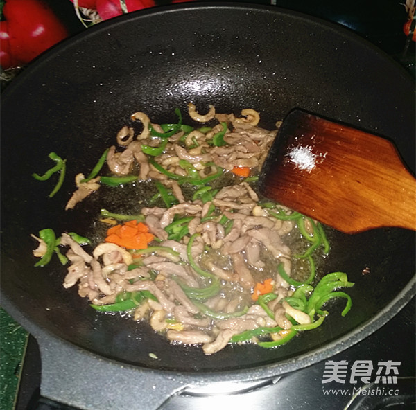 Stir-fried Green Pepper with Duck Breast recipe