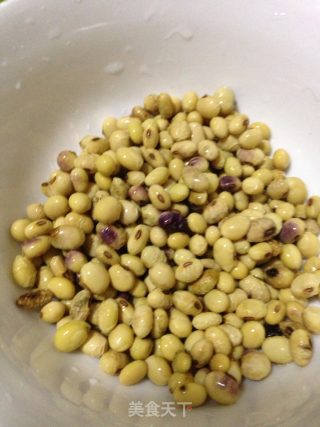 Stir-fried Soybeans with Convolvulus recipe