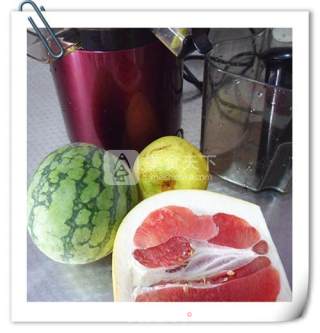 Red Grapefruit, Sydney, and Watermelon Juice recipe