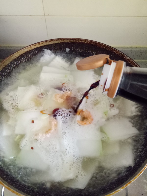 Winter Melon, Sea Rice and Coix Seed Soup recipe