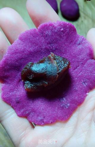 Crystal Purple Sweet Potato Ball recipe