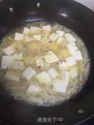 Enoki Mushroom Tofu Soup recipe