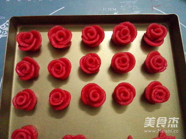 Rose Biscuits recipe