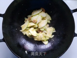 Zucchini Fried Kaiyang recipe