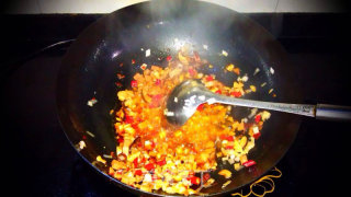 Spicy Stir-fried Bitter Gourd recipe