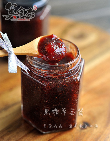 Brown Sugar Strawberry Jam recipe