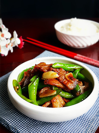 Stir-fried Pork with Hang Pepper recipe