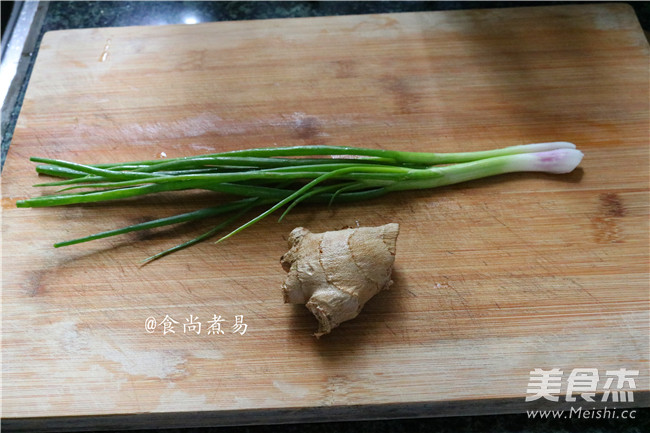 Lemongrass Chicken Thigh recipe