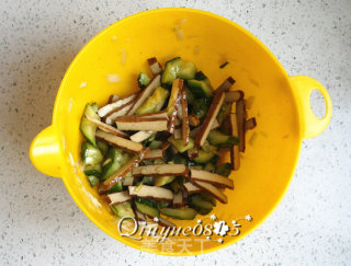 Cucumber Mixed with Dried Bean Curd recipe