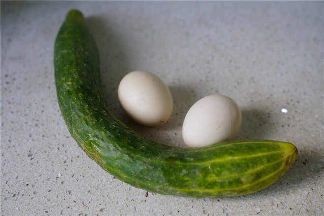 Egg Cucumber Shrimp Soup recipe