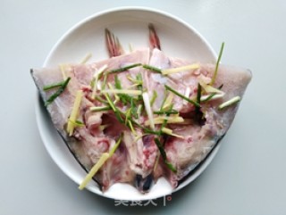 Chopped Pepper Fish Head recipe