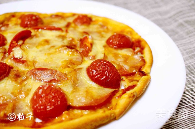 Italian Tomato Ham Thin Bottom Pizza recipe