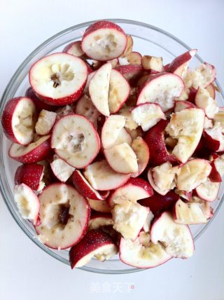 Homemade Sweet and Sour Hawthorn Cake recipe