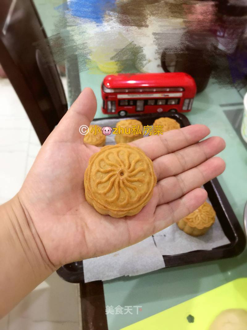 #新良第一节烤大赛# Custard Moon Cakes recipe