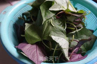 Stir-fried Potato Vine with Garlic recipe