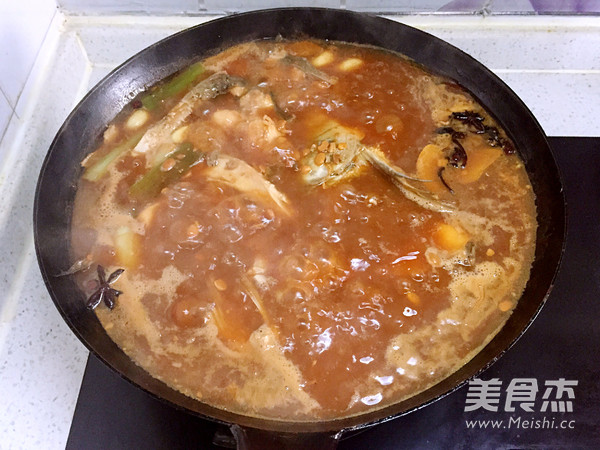 Fish Stewed in Iron Pan with Soy Sauce recipe