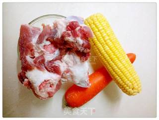 Summer Light Calcium Supplement Soup—carrot Corn Tube Bone Soup recipe