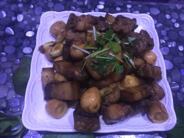 Simple Braised Pork with Quail Eggs recipe