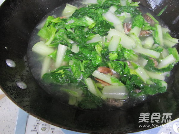 Cabbage Clam Soup recipe