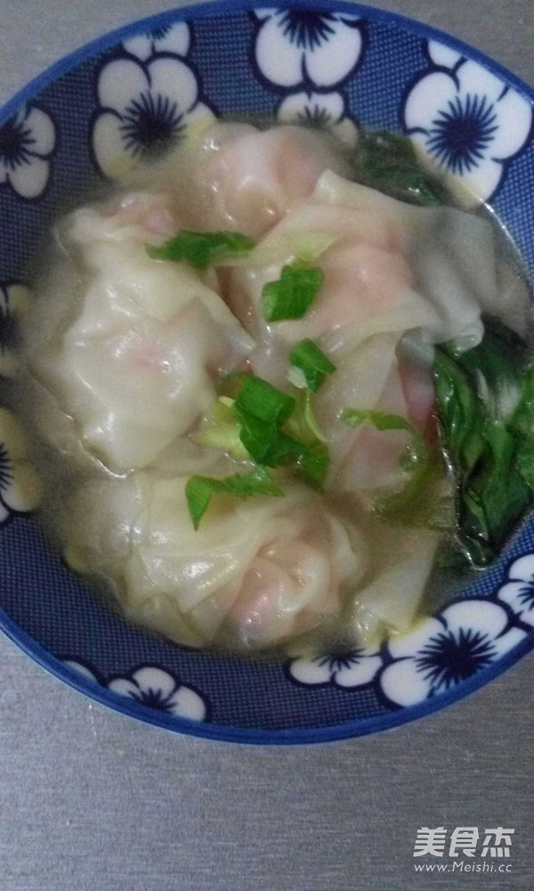 Ravioli with Tomatoes and Greens recipe