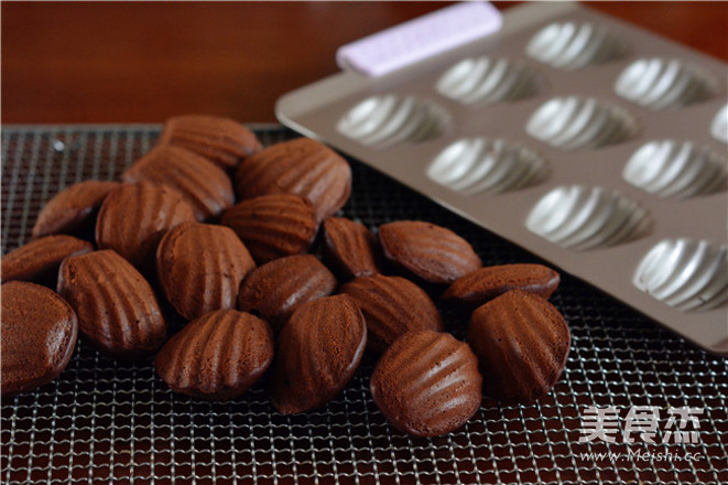 Chocolate Madeleine recipe