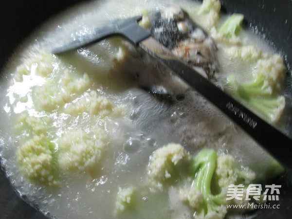 Cauliflower Fish Head Soup recipe