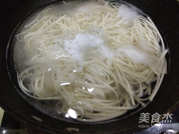 Nutritious Noodle Soup recipe