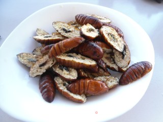 Spicy Fried Silkworm Pupa recipe