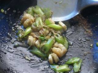 Stir-fried Fresh Scallops with Celery recipe