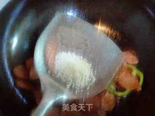 Stir-fried Sausage with Double Pepper recipe