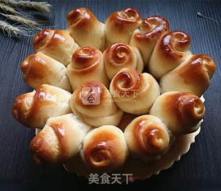 #aca烤明星大赛#flower Pie Pan Bread recipe