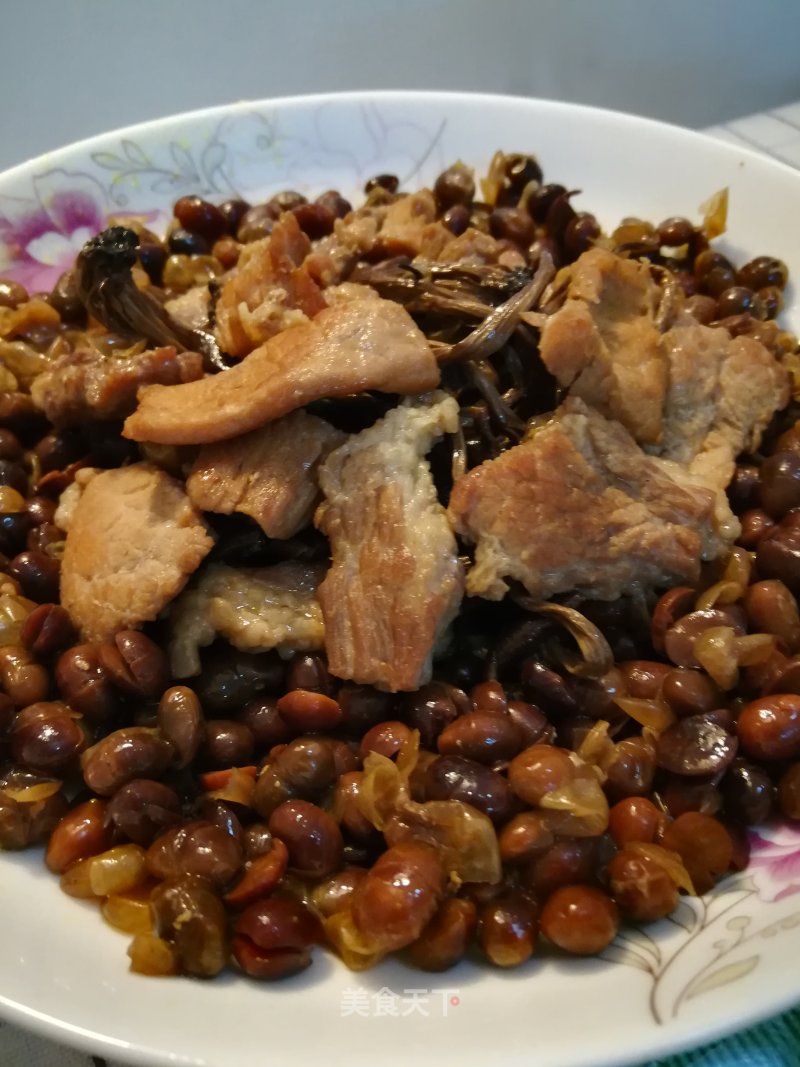 Braised Pork with Soybeans recipe