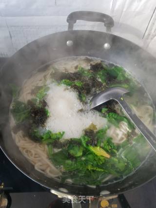 Kuaishou Garlic Yellow Sour Noodle Soup recipe