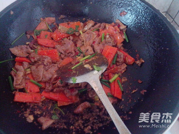 Stir-fried Pork Liver with Carrots recipe