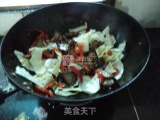 Stir-fried Rice Noodle Meat with Shredded Cabbage recipe