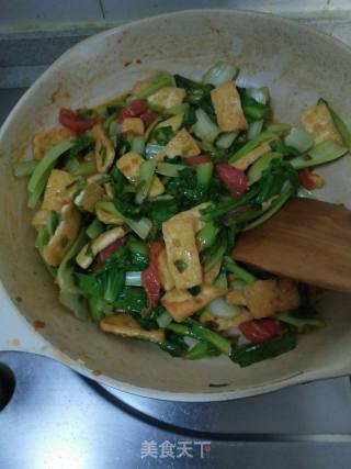 Stir-fried Tofu with Tomatoes and Rape recipe