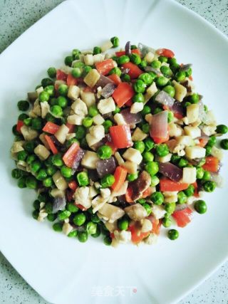 Stir-fried Peas with Bell Pepper recipe