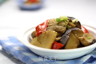 Pork Belly with Mushrooms and Bamboo Shoots recipe