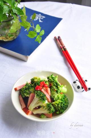 Fried Sausage with Broccoli recipe