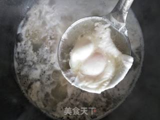 Poached Egg in Bone Broth recipe