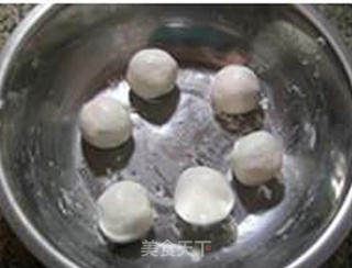 Glutinous Rice Cake with Coconut and Red Bean Stuffing recipe