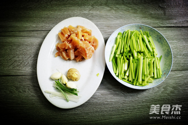 Stir-fried Chicken Breast with Celery-the Practice of Weight Loss Period recipe