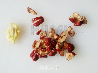 Jujube and Ginger Milk Tea recipe