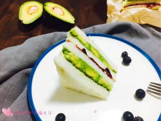 Avocado and Cheese Sandwich recipe