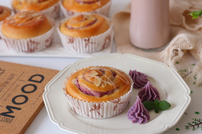 Taro and Purple Sweet Potato Bread Roll recipe